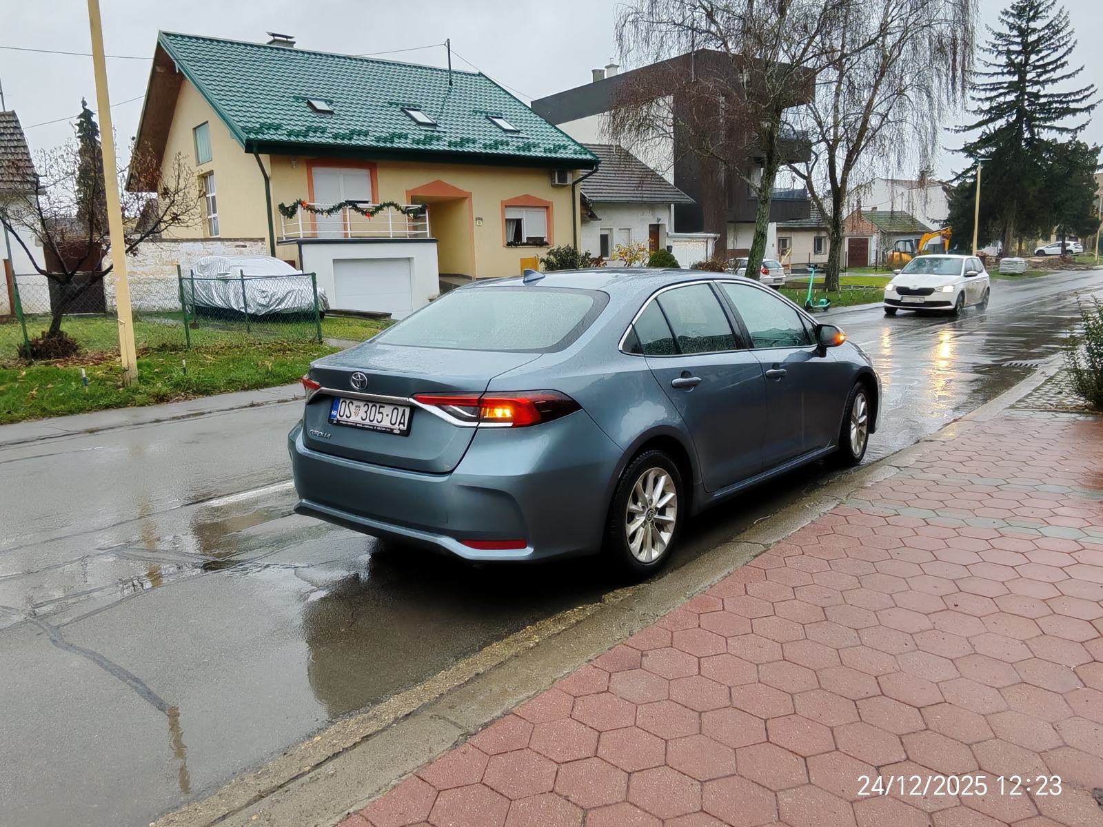 Toyota Corolla Sedan 1,6, fotografija 3