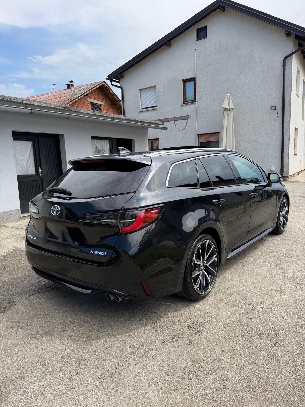 Toyota Corolla Touring Sports 2.0 Dynamic Force Hybrid, fotografija 9