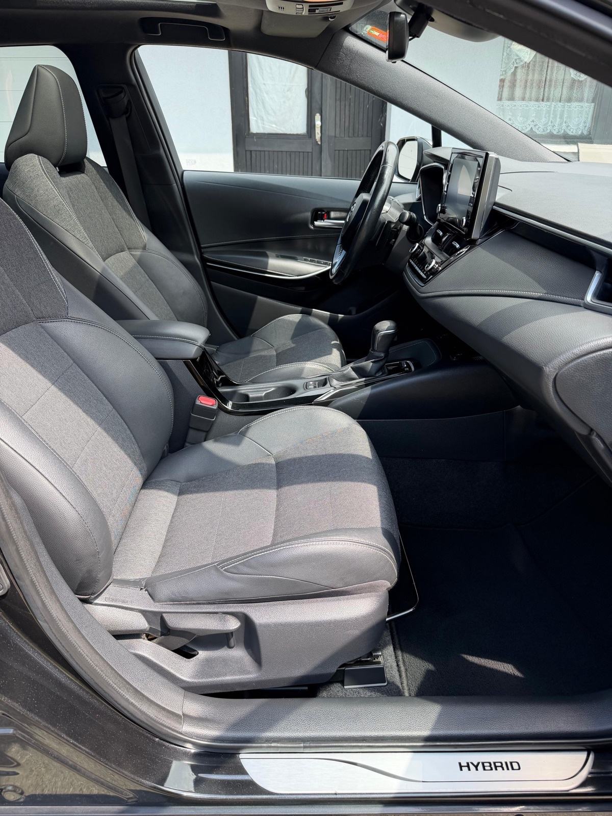 Toyota Corolla Touring Sports 2.0 Dynamic Force Hybrid, fotografija 10