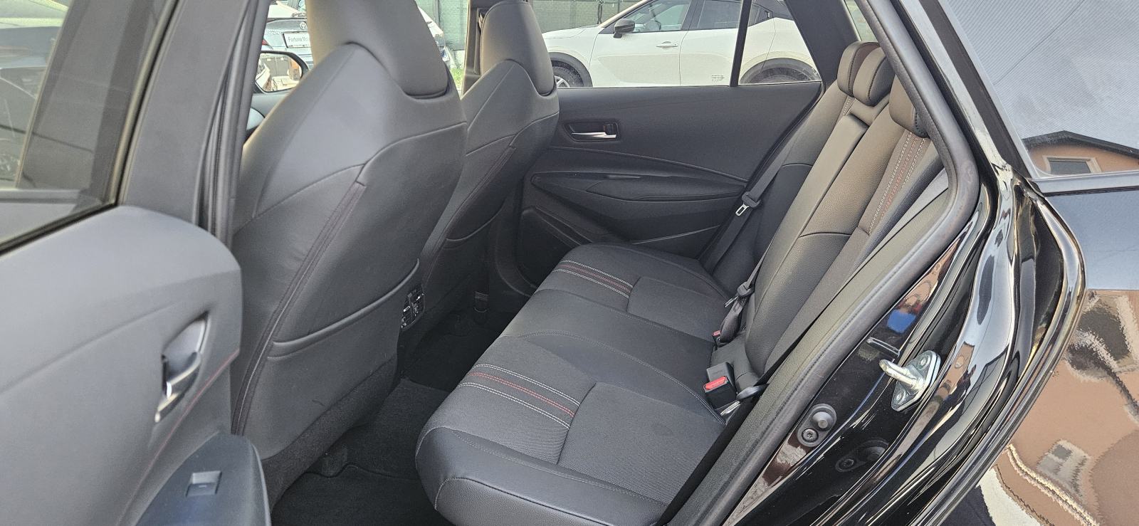 Toyota Corolla Touring Sports GR Sport 2.0 135kWt Panorama FULL OPREMA, fotografija 14