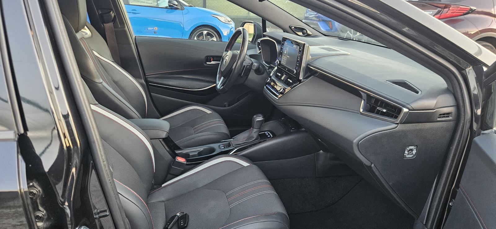 Toyota Corolla Touring Sports GR Sport 2.0 135kWt Panorama FULL OPREMA, fotografija 19