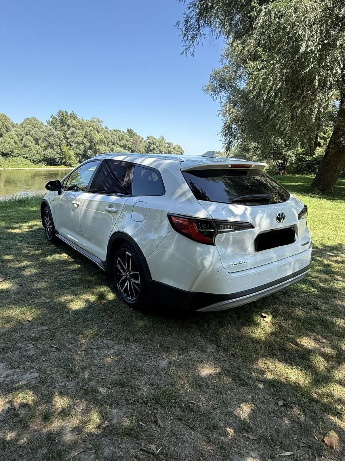 Toyota Corolla TREK 2,0 hybrid, fotografija 5