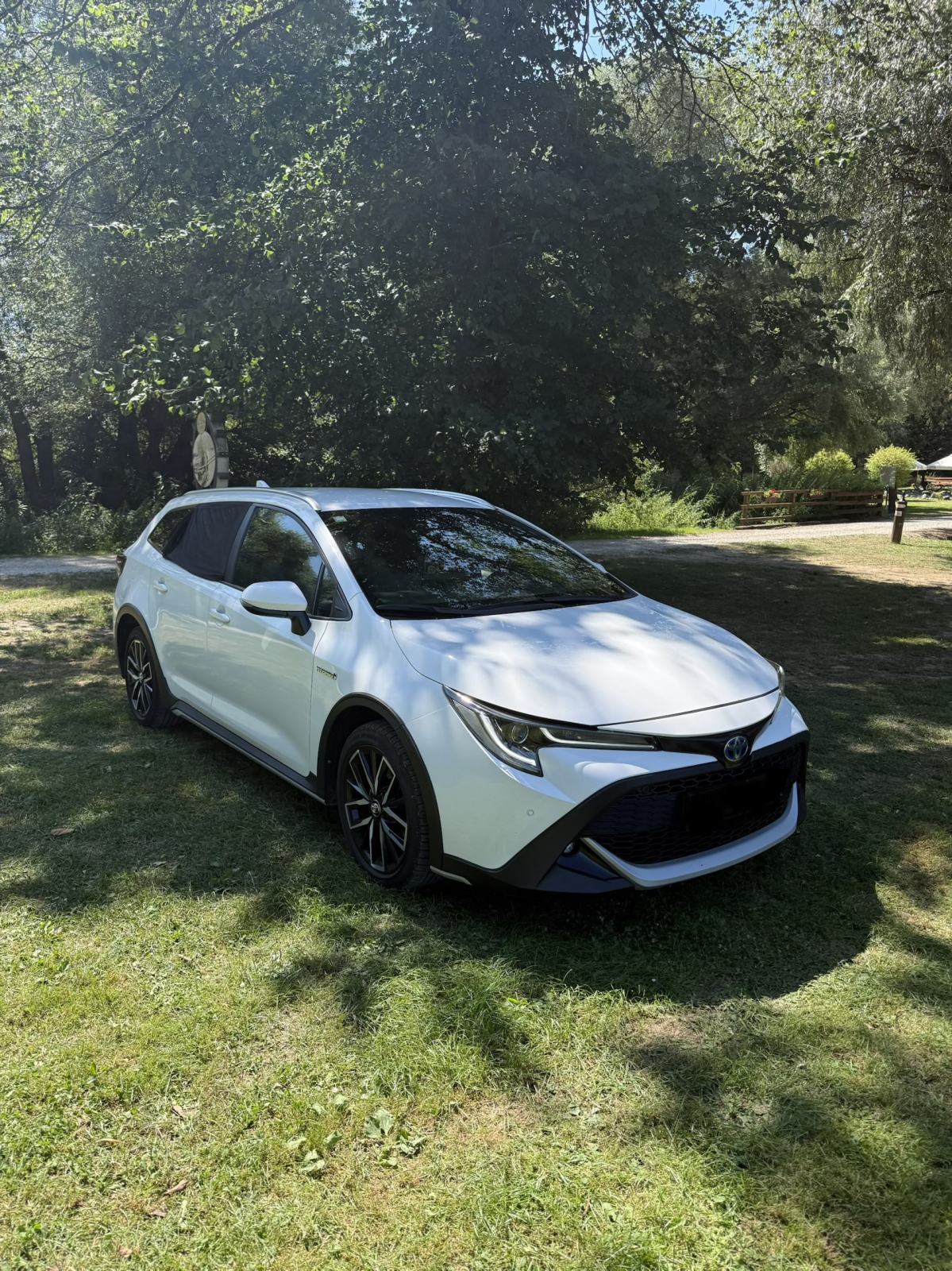 Toyota Corolla TREK 2,0 hybrid, fotografija 4