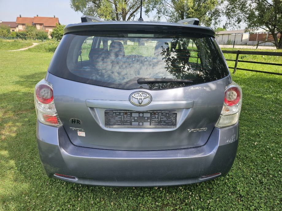 Toyota Corolla Verso 2,0 D-4D, fotografija 14