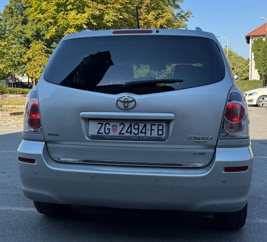 Toyota Corolla Verso 2,2 D-4D, fotografija 8