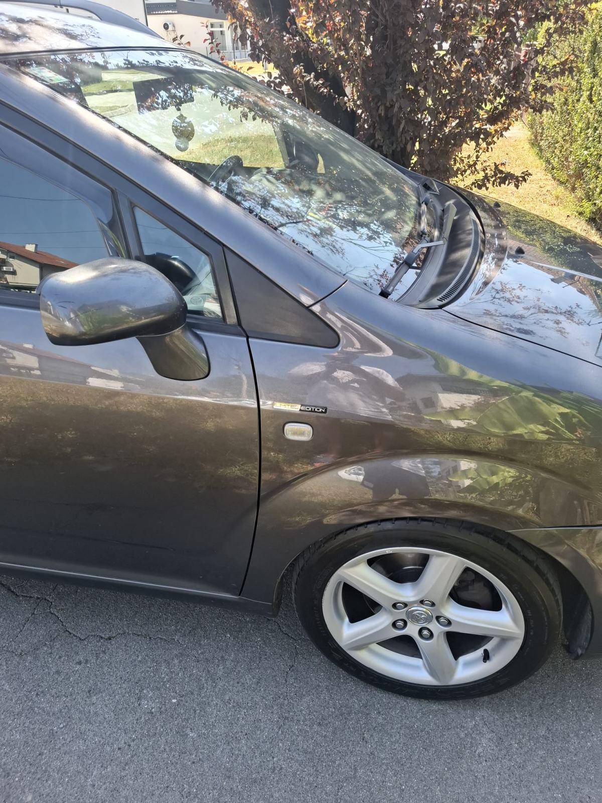 Toyota Corolla Verso 2,2 D-4D, fotografija 5