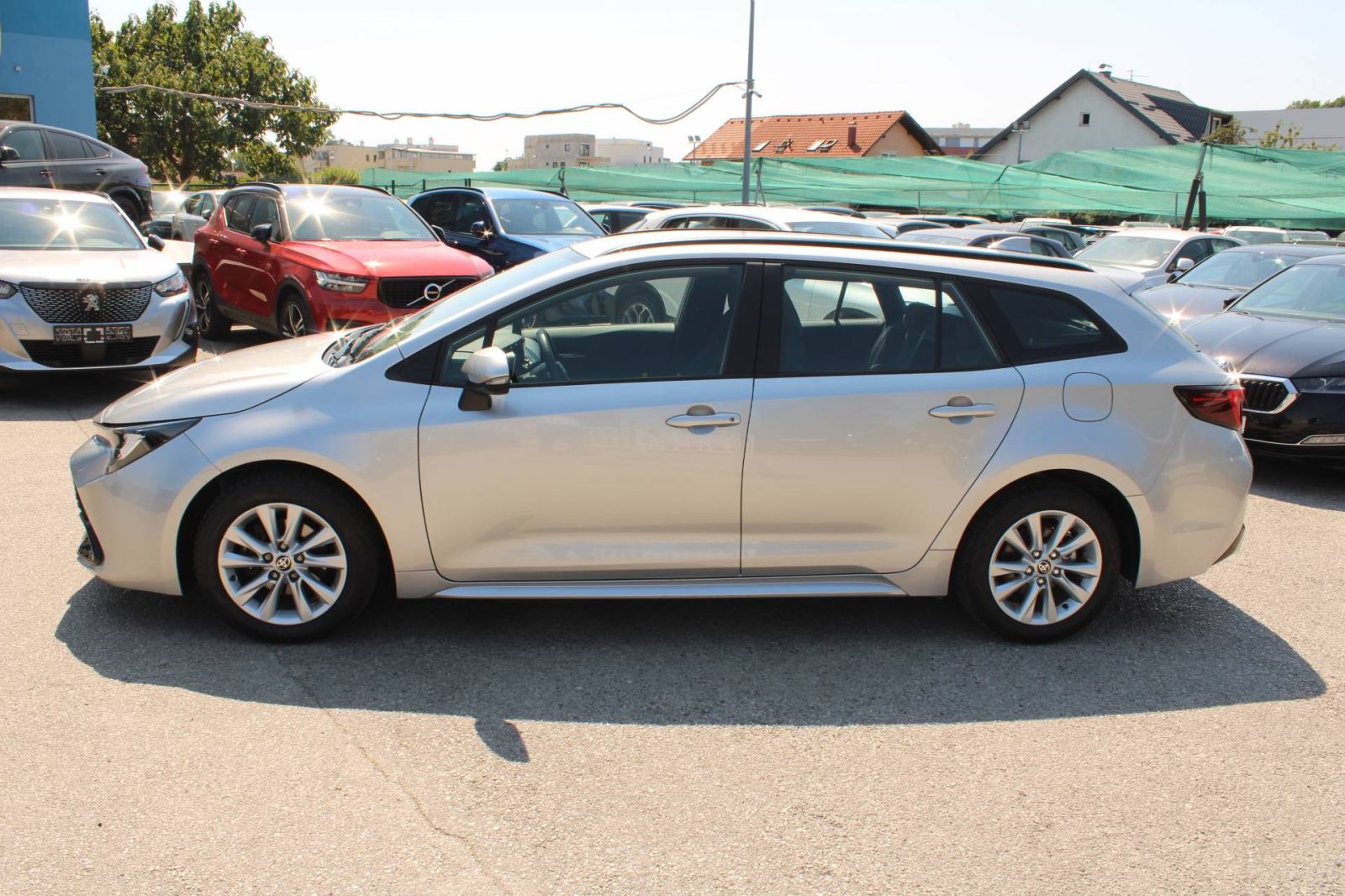 Toyota Corolla Wagon 1.8 Hybrid AUTOMATIK *LED, NAVIGACIJA, KAMERA*, fotografija 8