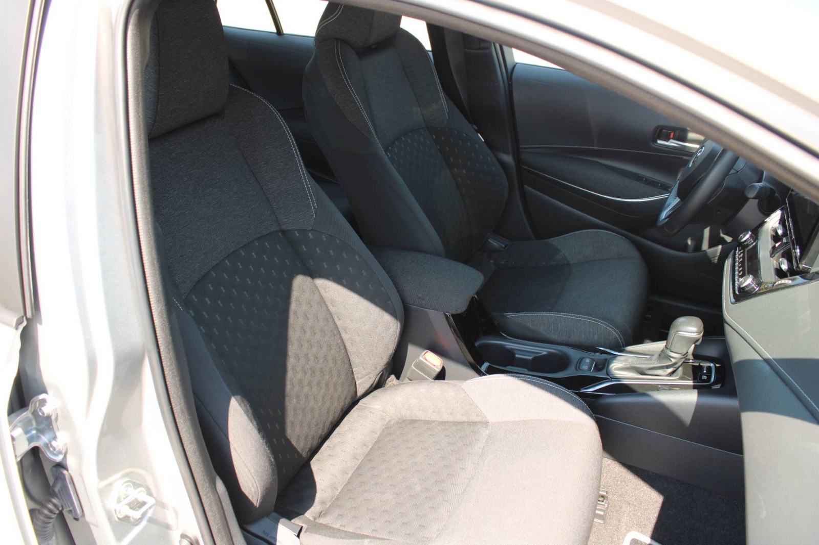 Toyota Corolla Wagon 1.8 Hybrid AUTOMATIK *LED, NAVIGACIJA, KAMERA*, fotografija 11