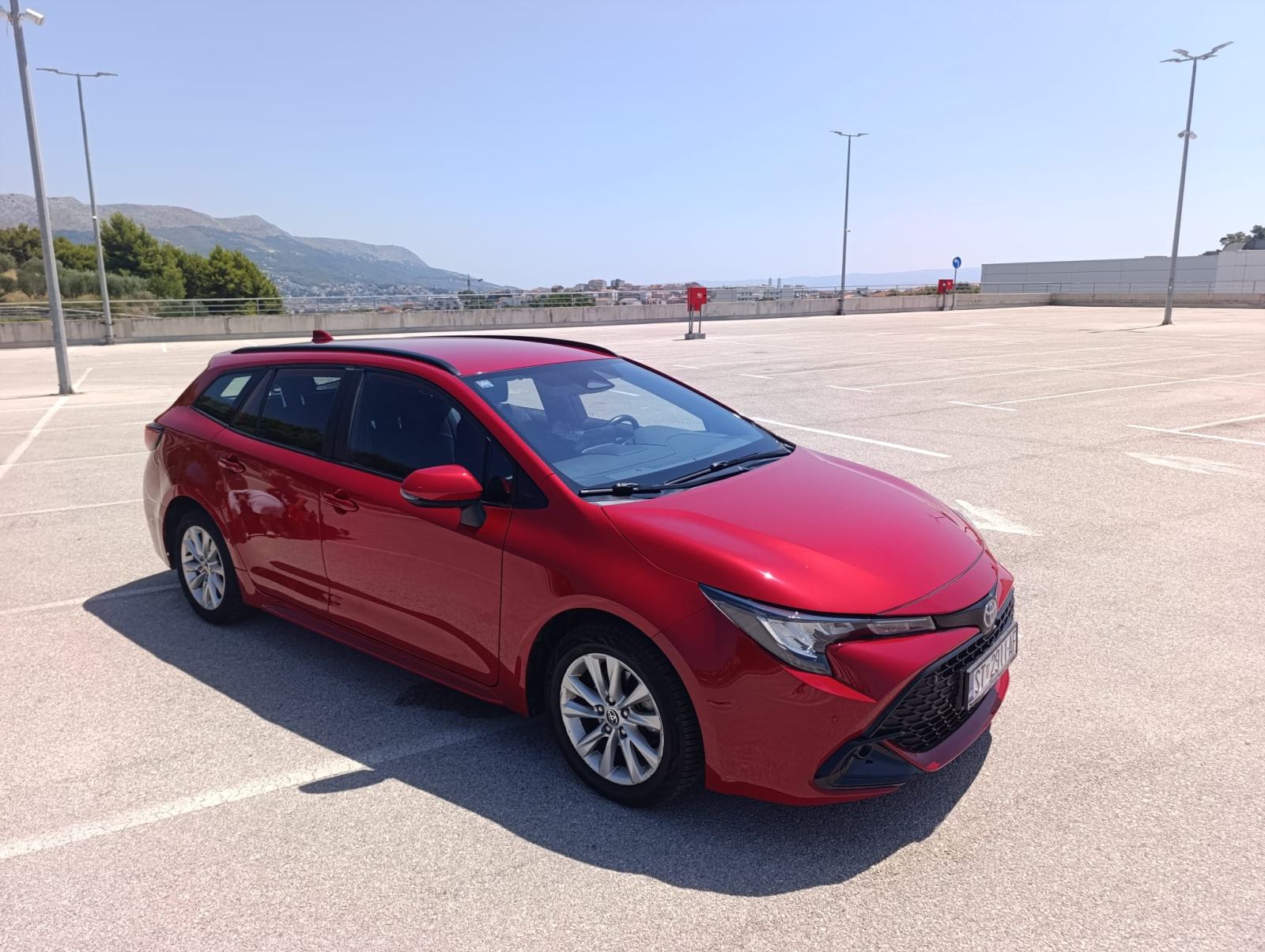 Toyota Corolla Wagon 1,8 VVT-i automatik, pogled izvana - slika 2
