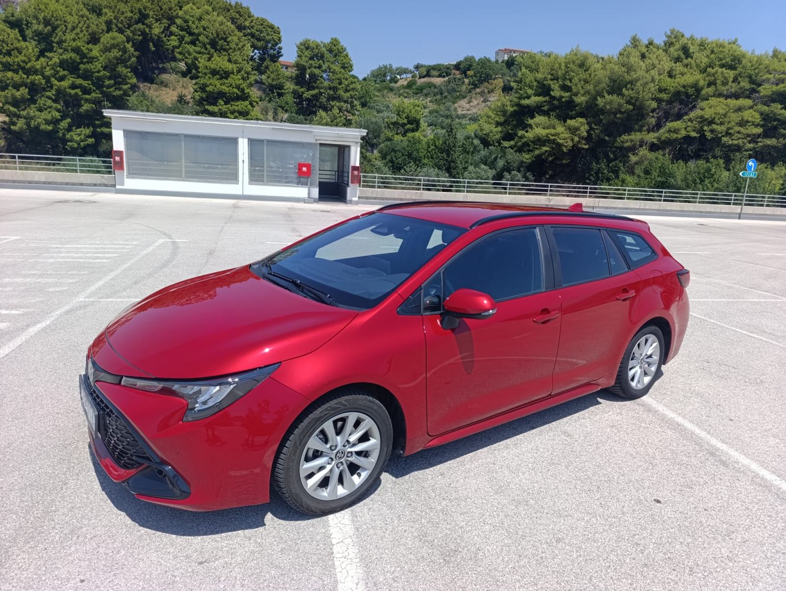 Toyota Corolla Wagon 1,8 VVT-i automatik, pogled izvana - slika 5