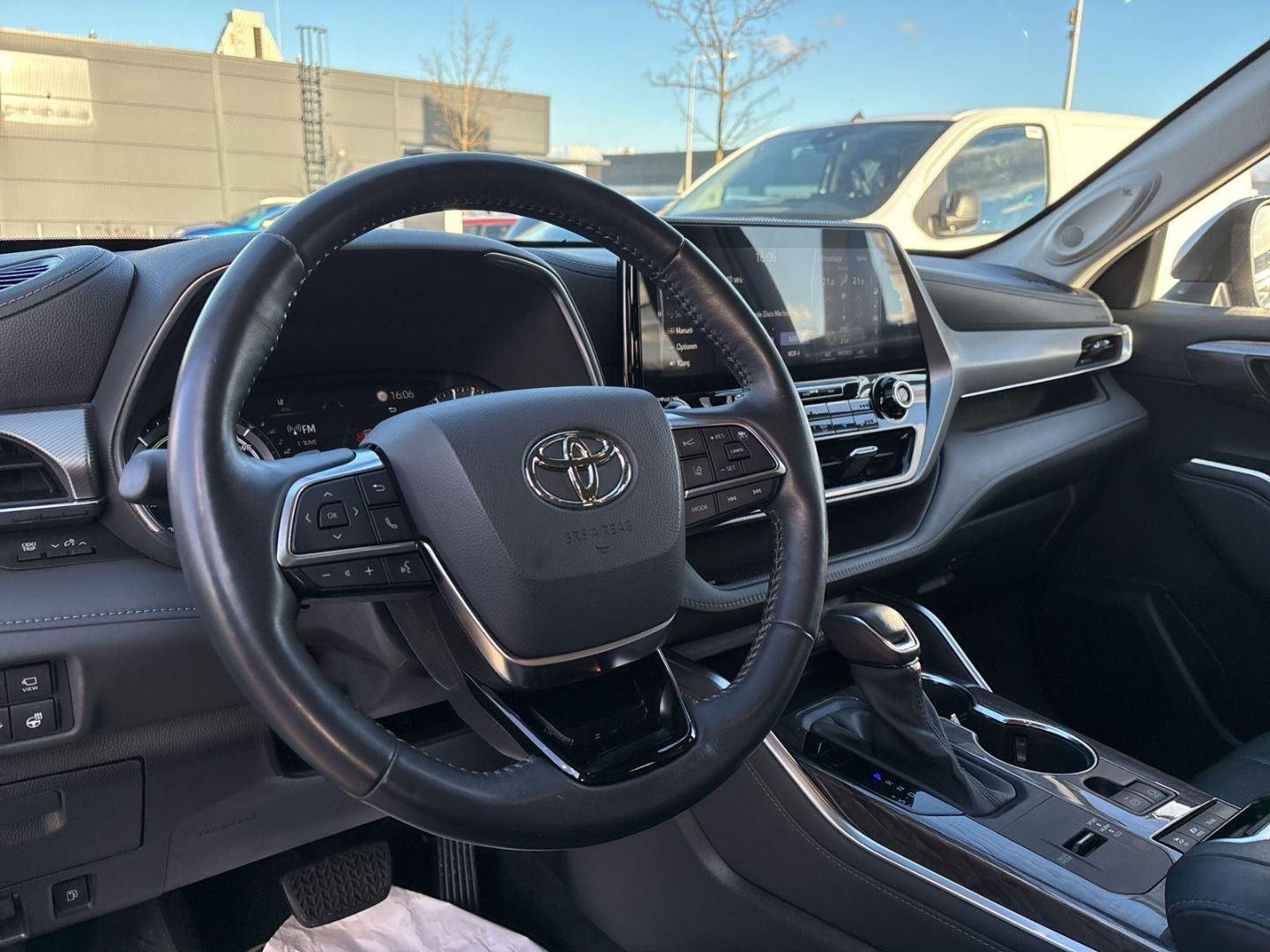 Toyota Highlander 2.5 (247 KS) Hybrid 4X4 e-CVT LUXURY 7-SJED HUD ACC, fotografija 9