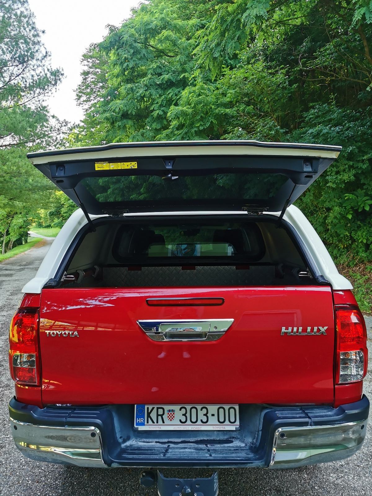 Toyota Hilux 2.4 4x4 *42000 km*, fotografija 10