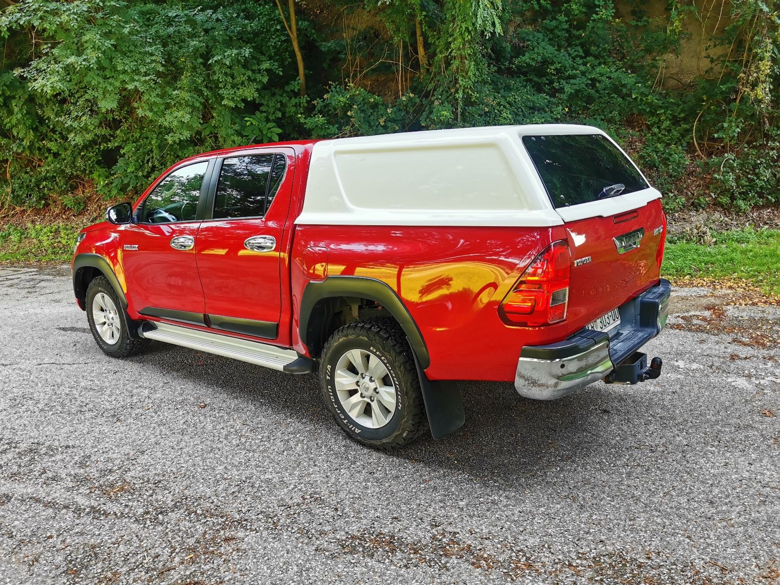 Toyota Hilux 2.4 4x4 *42000 km*, fotografija 9