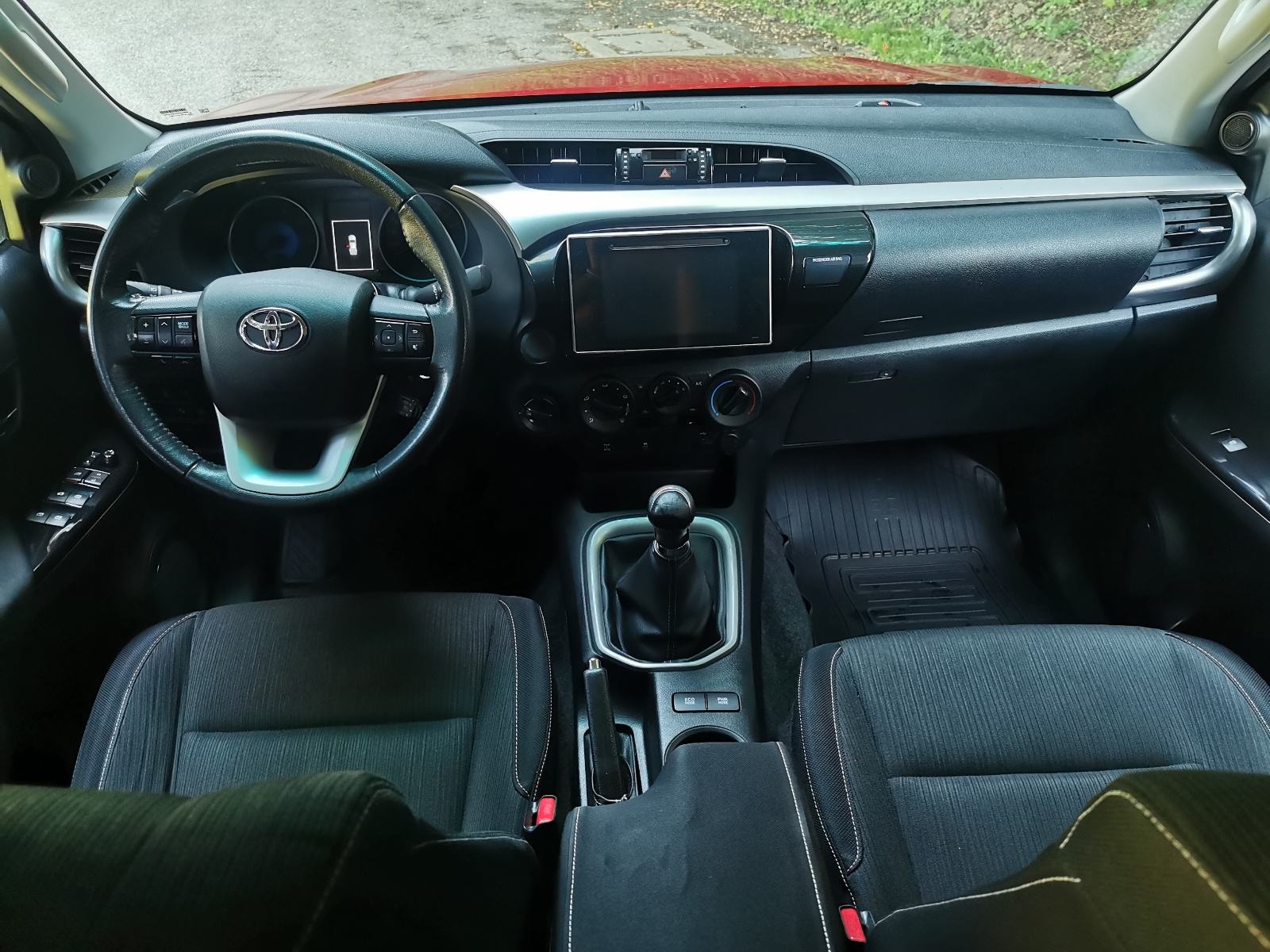 Toyota Hilux 2.4 4x4 *42000 km*, fotografija 12