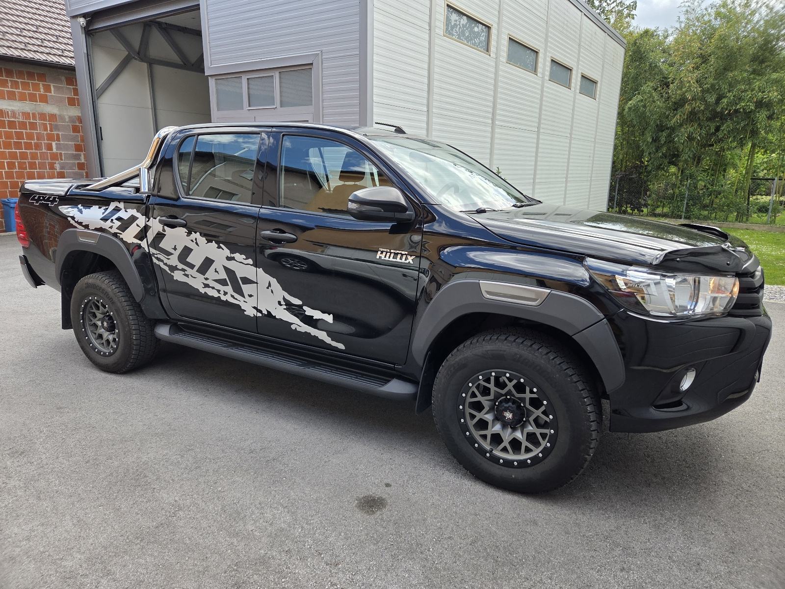 Toyota Hilux 2.4 d, fotografija 3