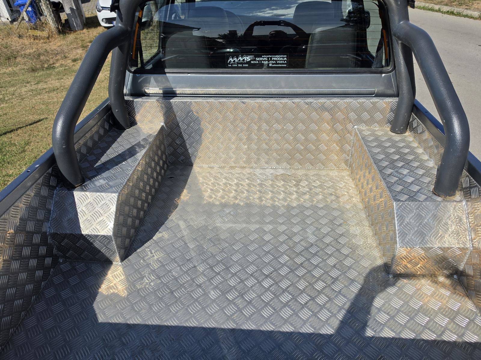 Toyota Hilux 2.4 td 4x4 #vrhunski očuvano vozilo#, fotografija 20
