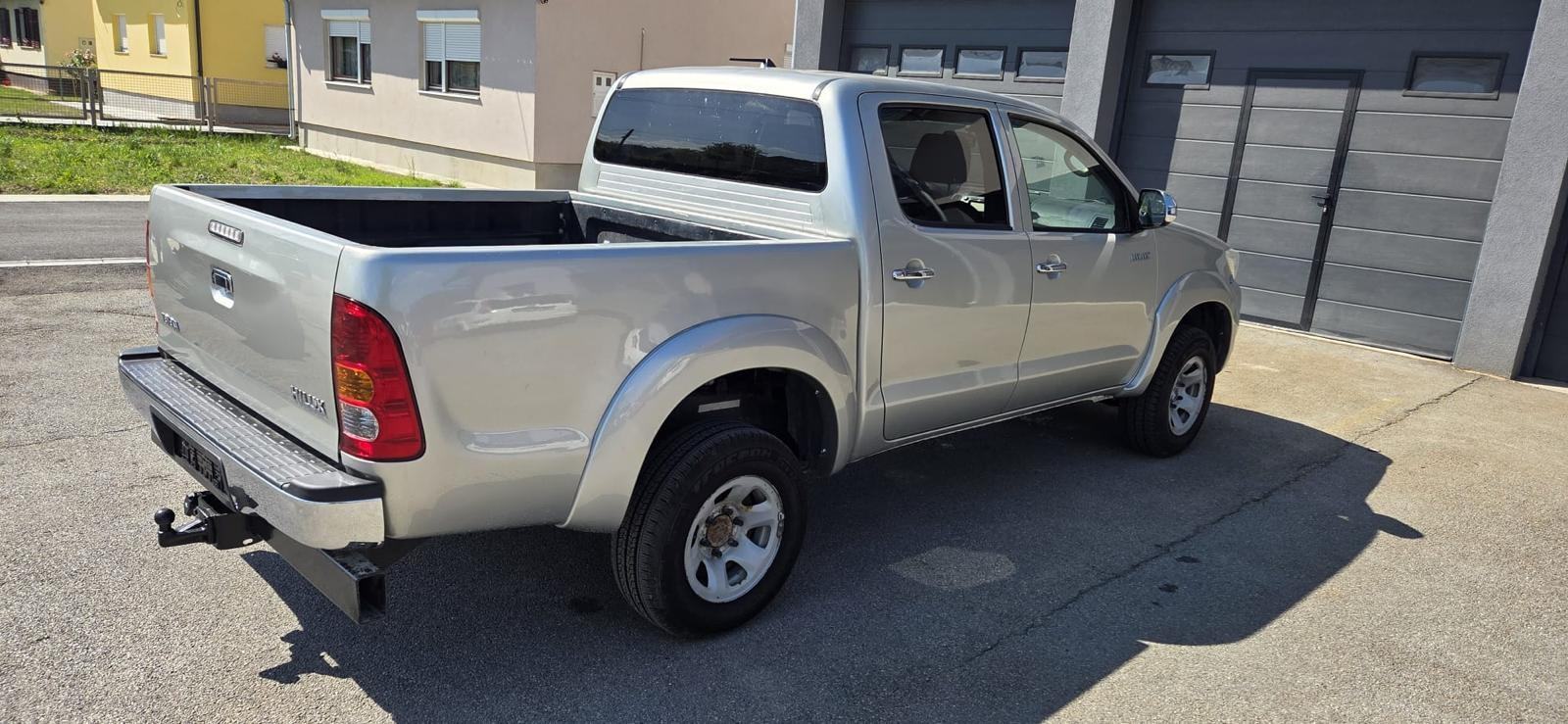 Toyota Hilux 2,5 D-4D, fotografija 4