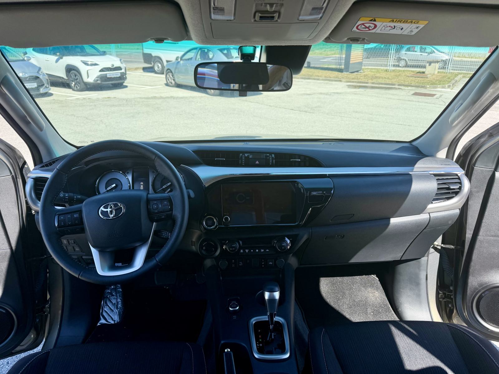 Toyota Hilux 2,8 D-4D CITY PLUS automatik, fotografija 7