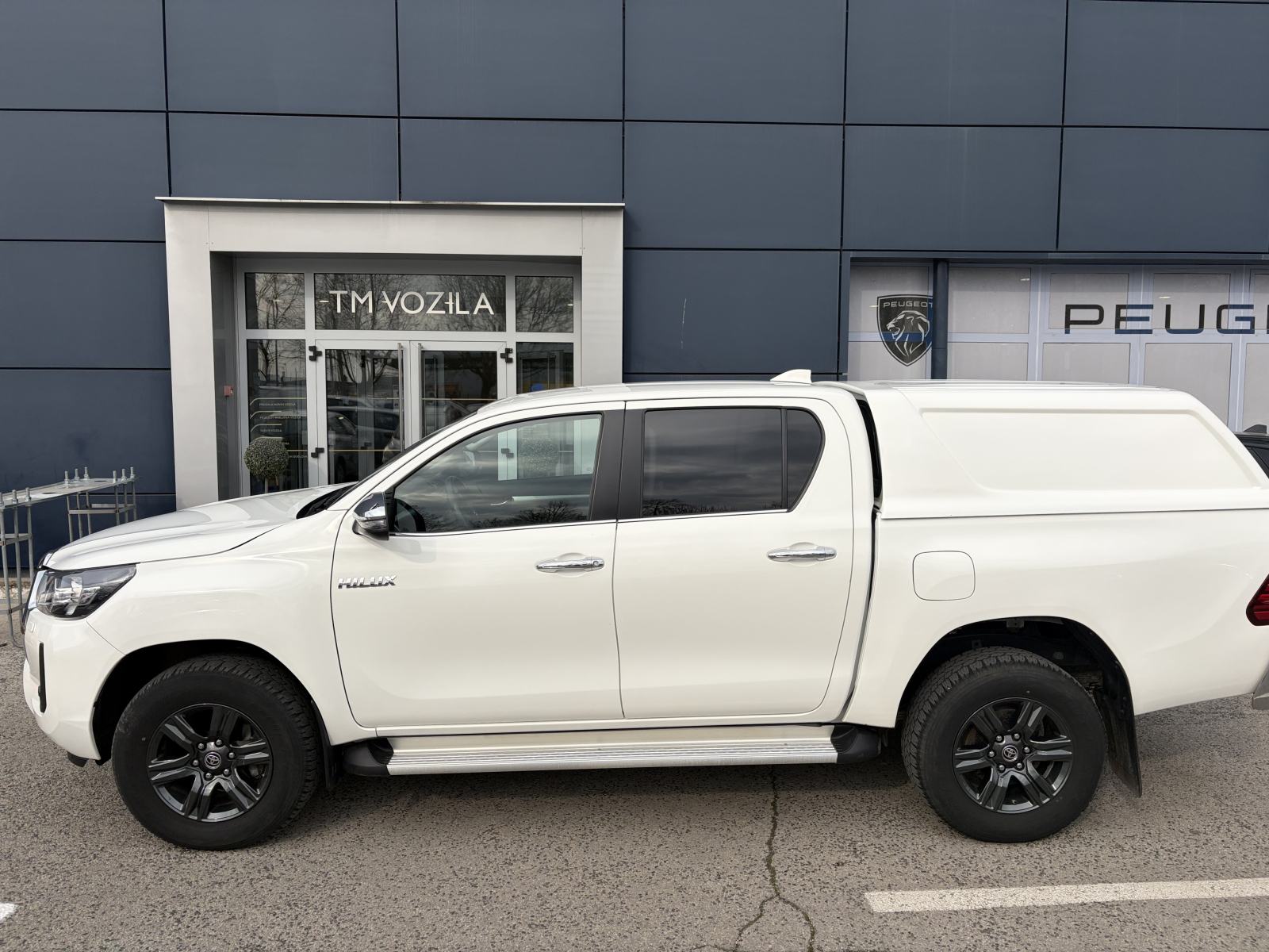 Toyota Hilux CITY DUB.CAB 2,4 D-4D 150 4WD-AUTO automatik, pogled izvana - slika 3