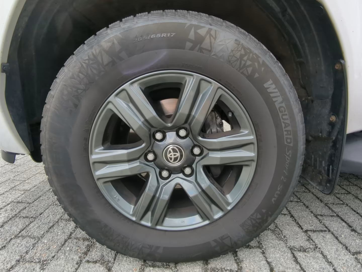 Toyota Hilux Dvostruka kabina automatik, fotografija 8