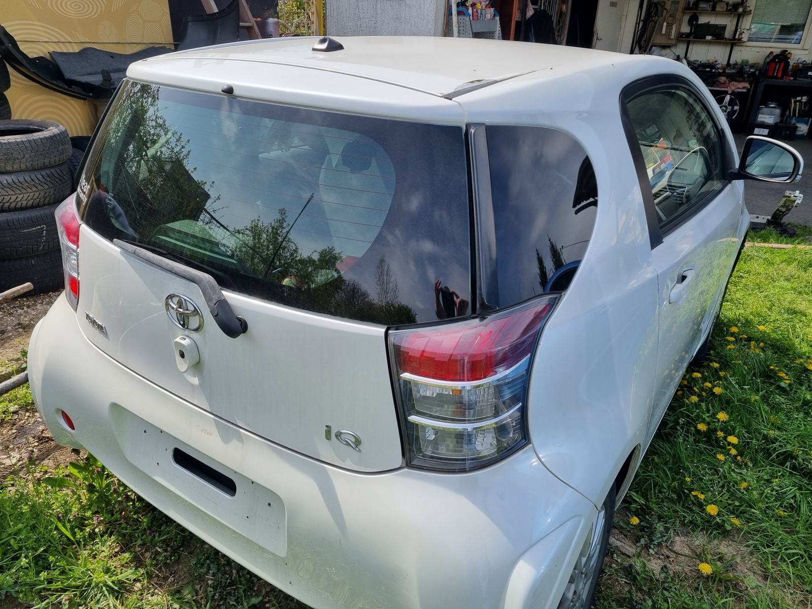 Toyota iQ 1,4 D-4D , ZA DIJELOVE, fotografija 3