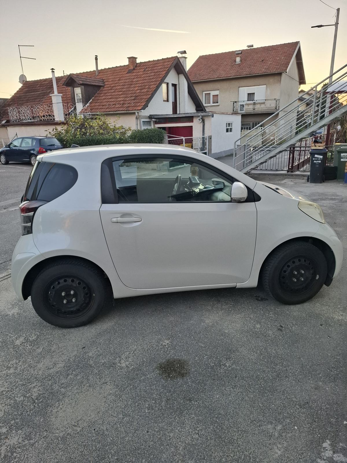 Toyota iQ AJ1 (A), fotografija 3