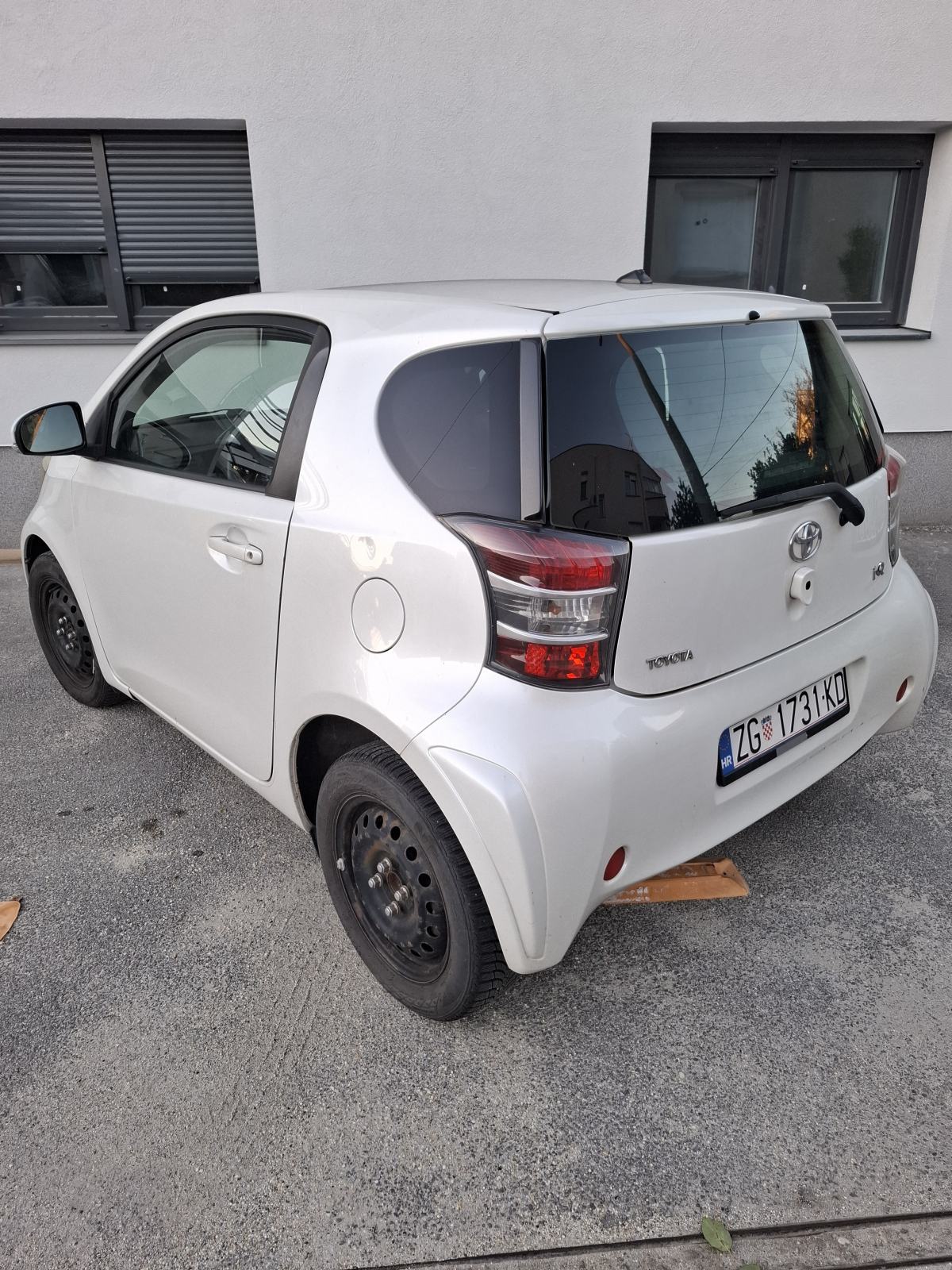 Toyota iQ AJ1 (A), fotografija 6
