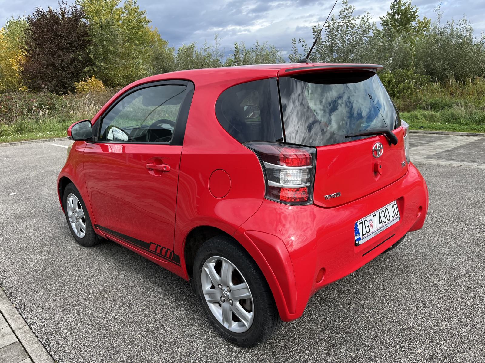 Toyota iQ reg. 04/27., fotografija 7