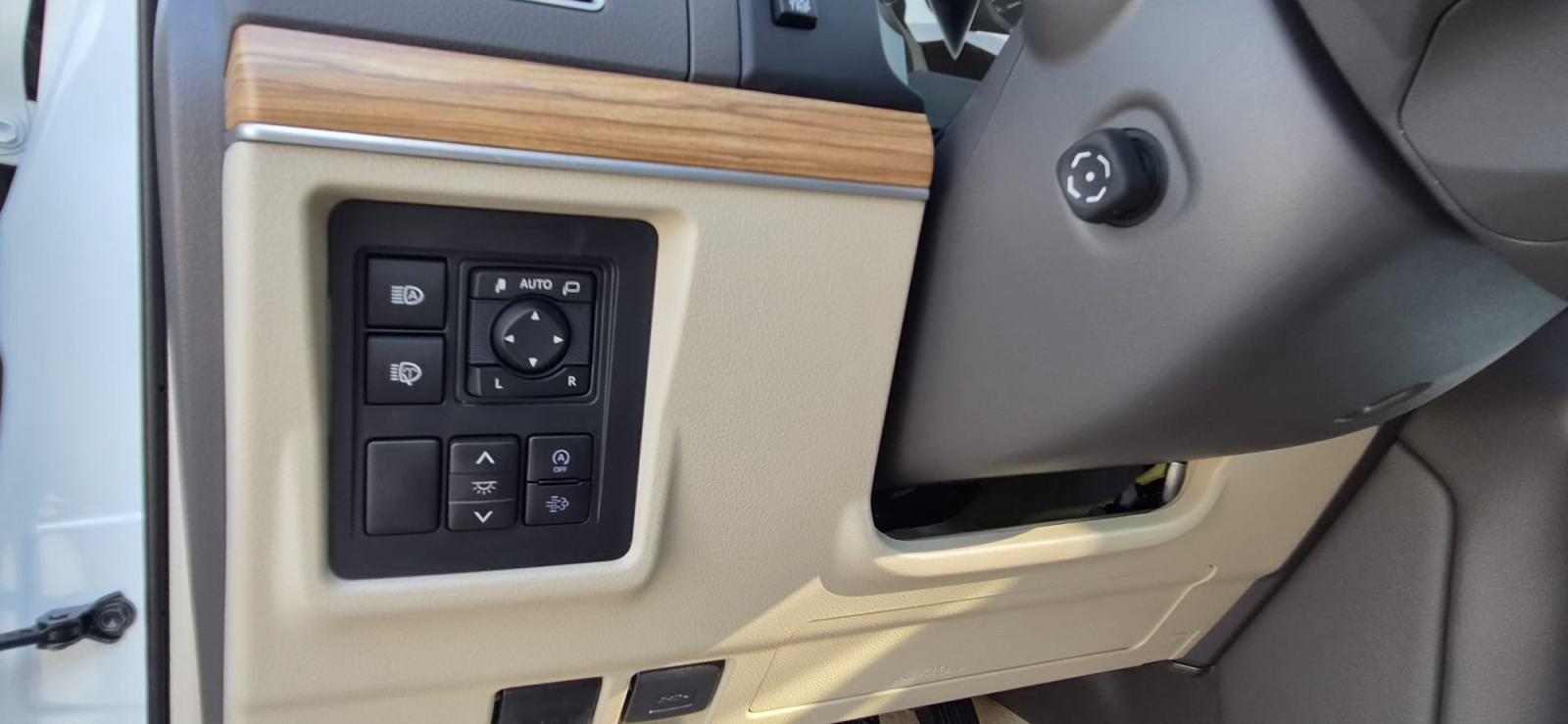 Toyota Land Cruiser 2,8 D-4D automatik Premium, fotografija 14