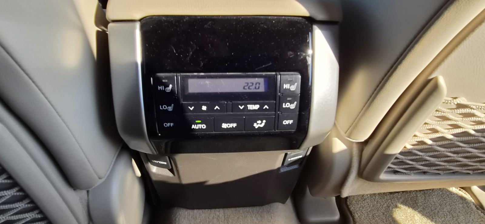 Toyota Land Cruiser 2,8 D-4D automatik Premium, fotografija 8