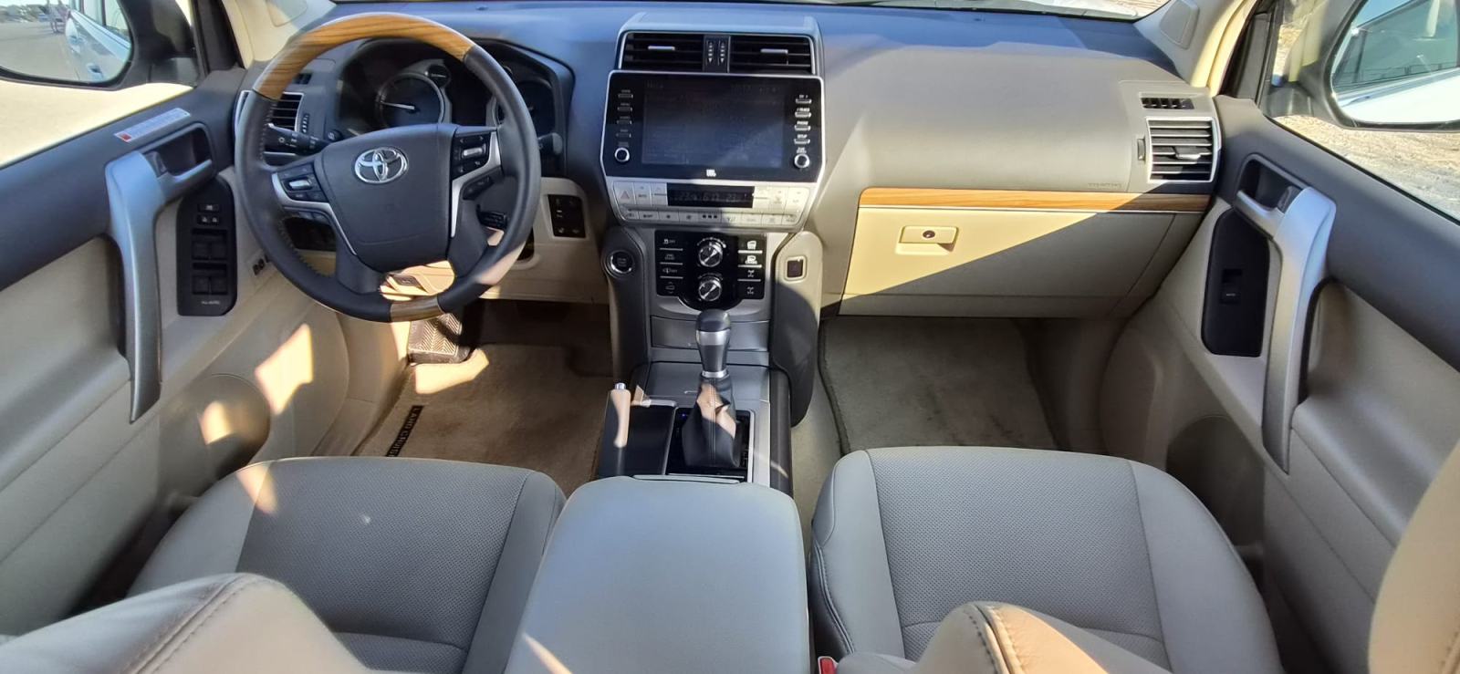 Toyota Land Cruiser 2,8 D-4D automatik Premium, fotografija 9