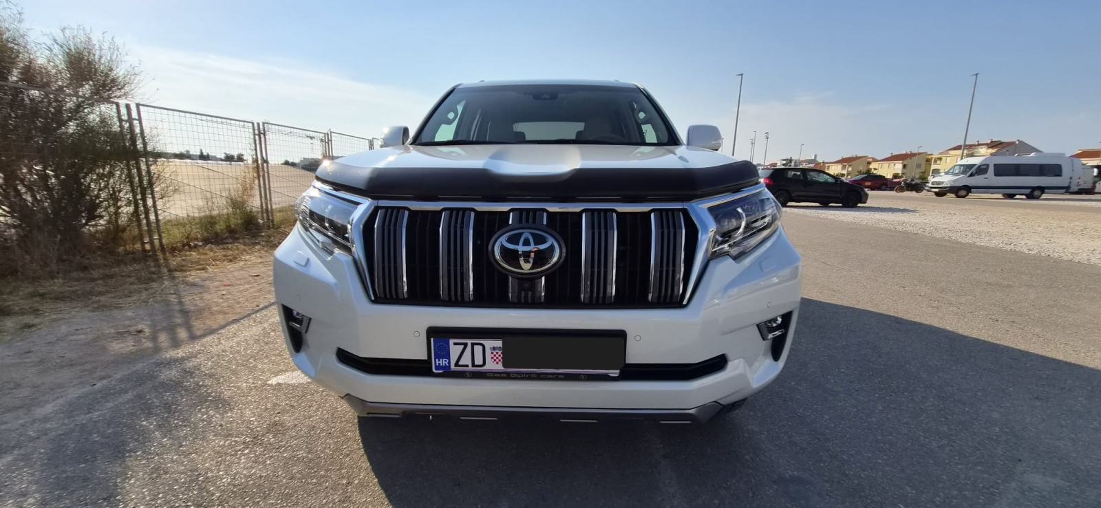 Toyota Land Cruiser 2,8 D-4D automatik Premium, fotografija 3