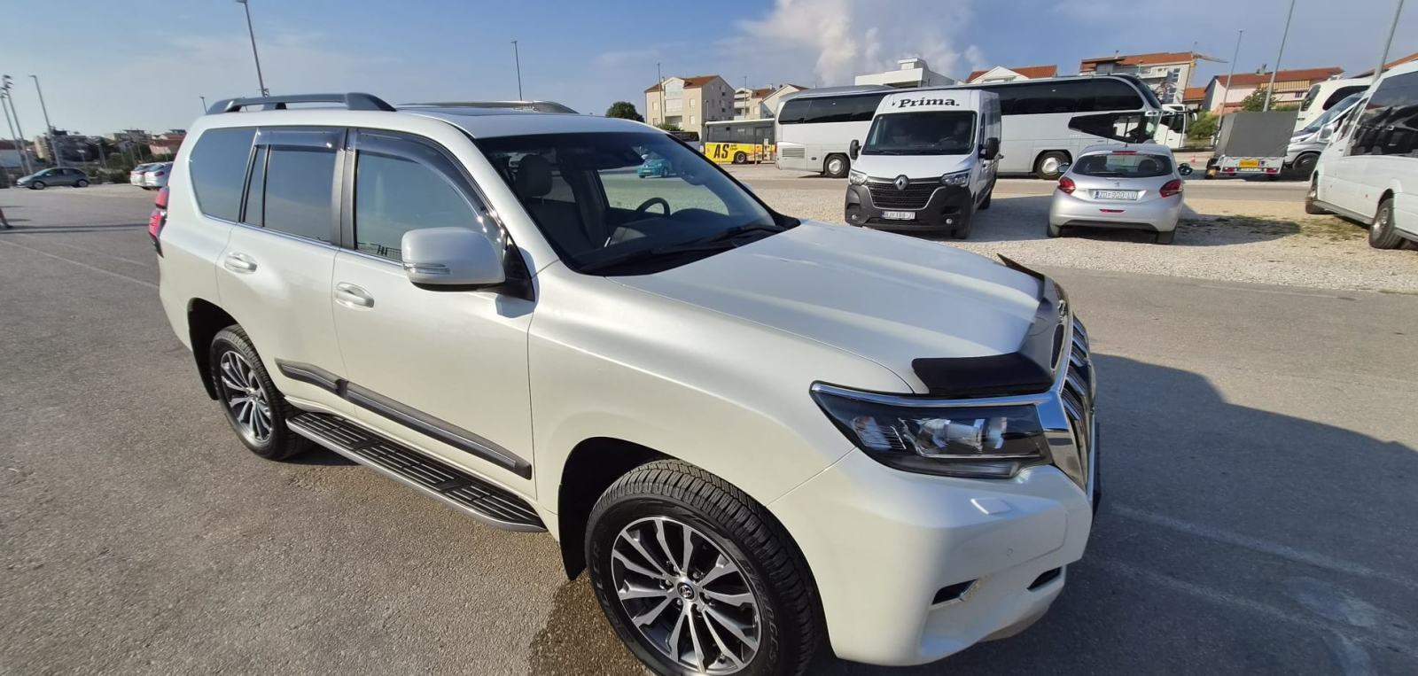 Toyota Land Cruiser 2,8 D-4D automatik Premium, fotografija 4