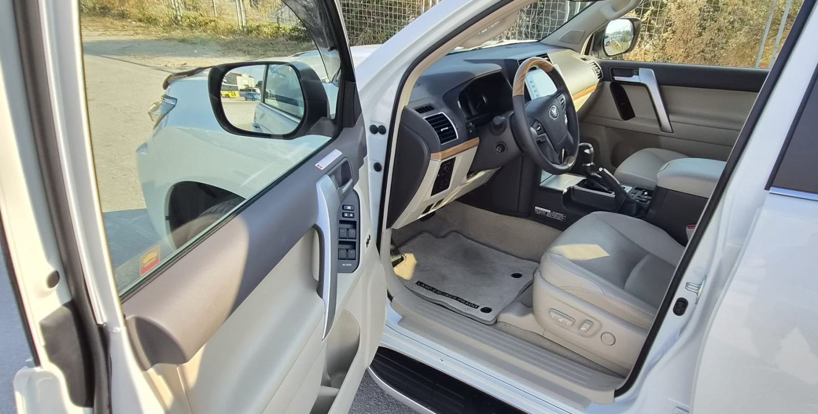 Toyota Land Cruiser 2,8 D-4D automatik Premium, fotografija 17