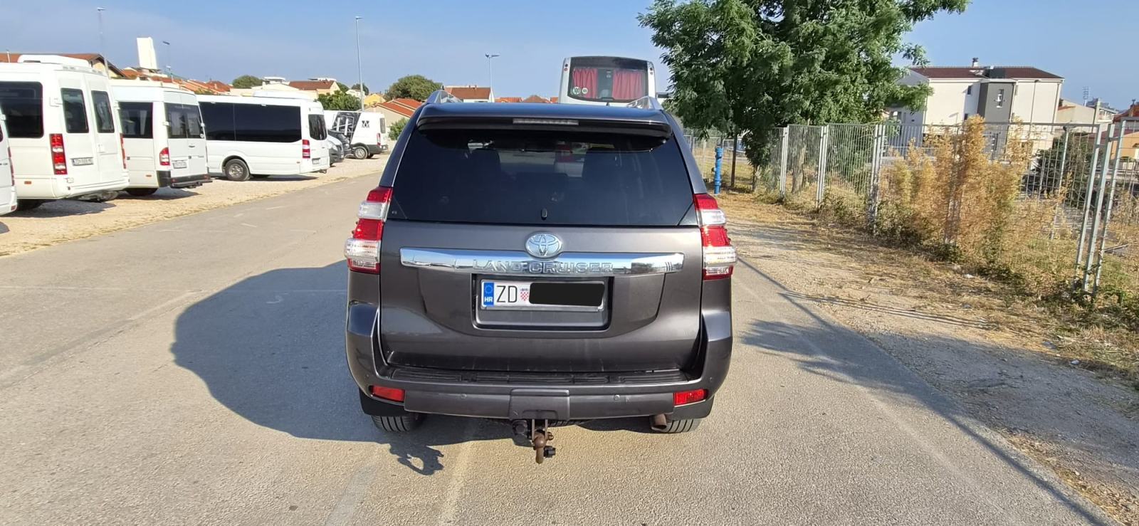 Toyota Land Cruiser 2,8 D-4D Executive 150kW, fotografija 5