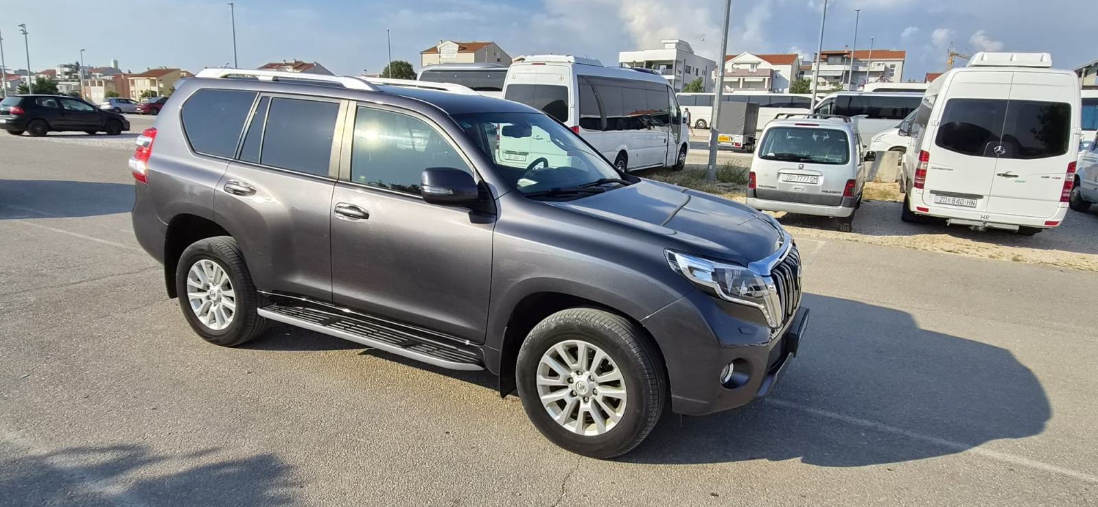 Toyota Land Cruiser 2,8 D-4D Executive 150kW, fotografija 1