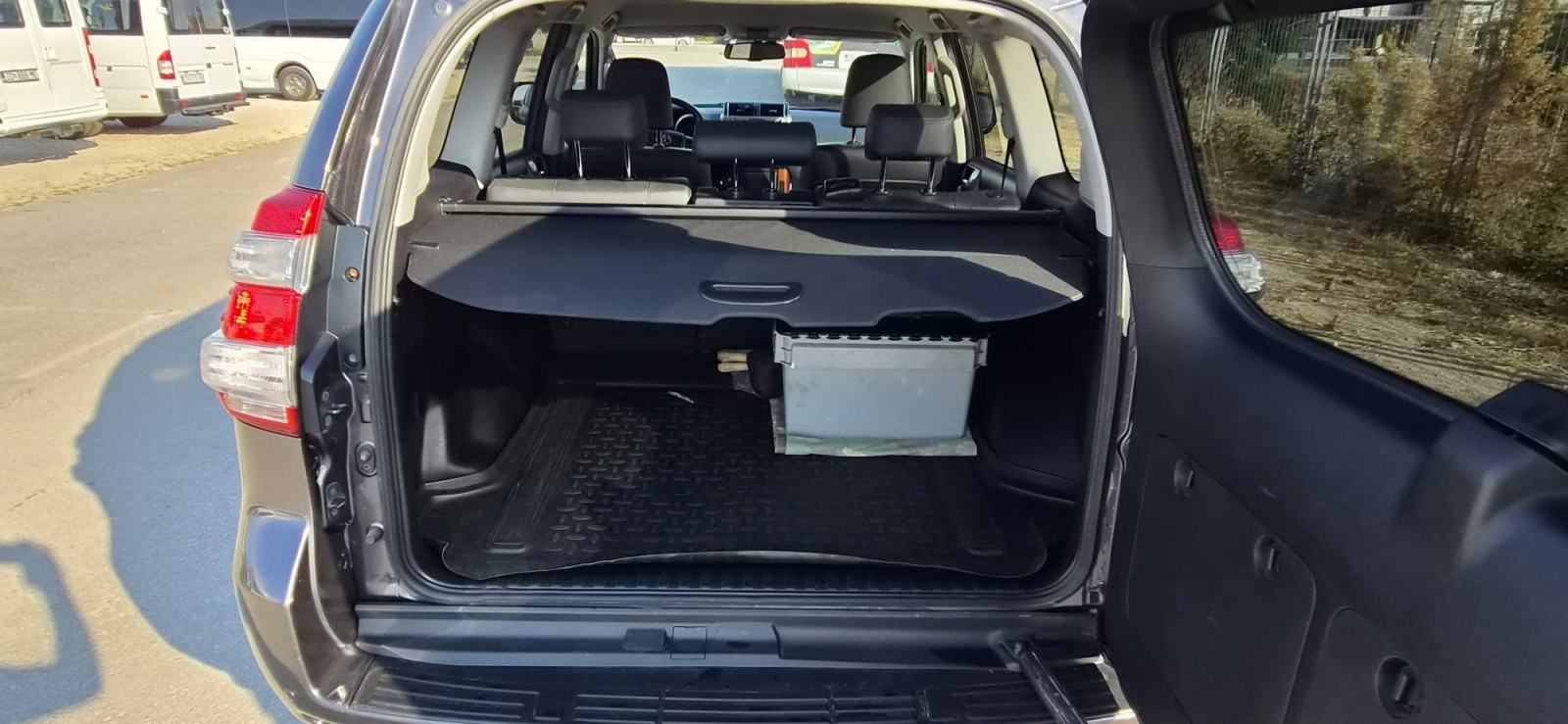 Toyota Land Cruiser 2,8 D-4D Executive 150kW, fotografija 16