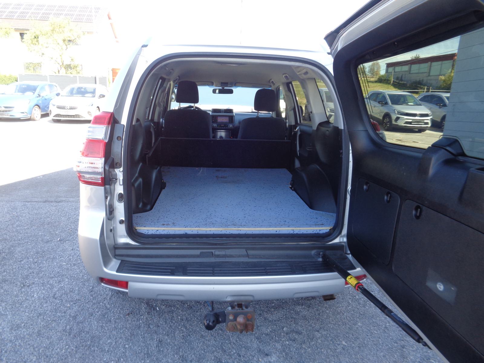 Toyota Land Cruiser 2,8 D-4D -, fotografija 8