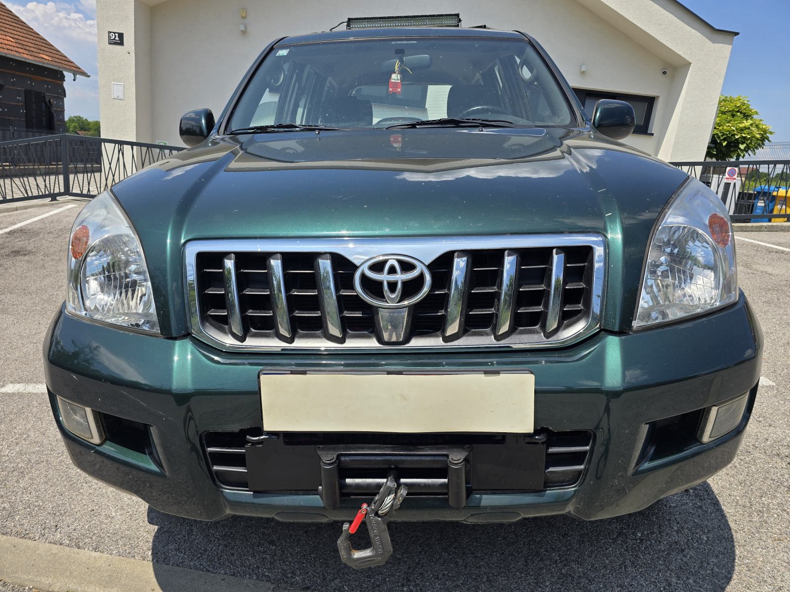 Toyota Land Cruiser 3,0 D-4D AUTOMATIK 4X4 IMA VITLO-REFLEKRORE, fotografija 6