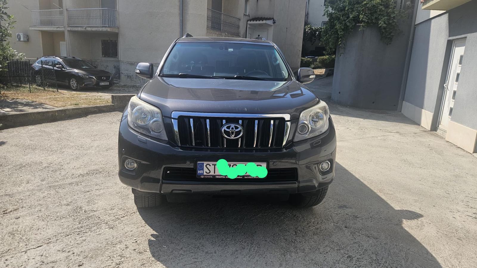 Toyota Land Cruiser 3,0 D-4D 60th, fotografija 5