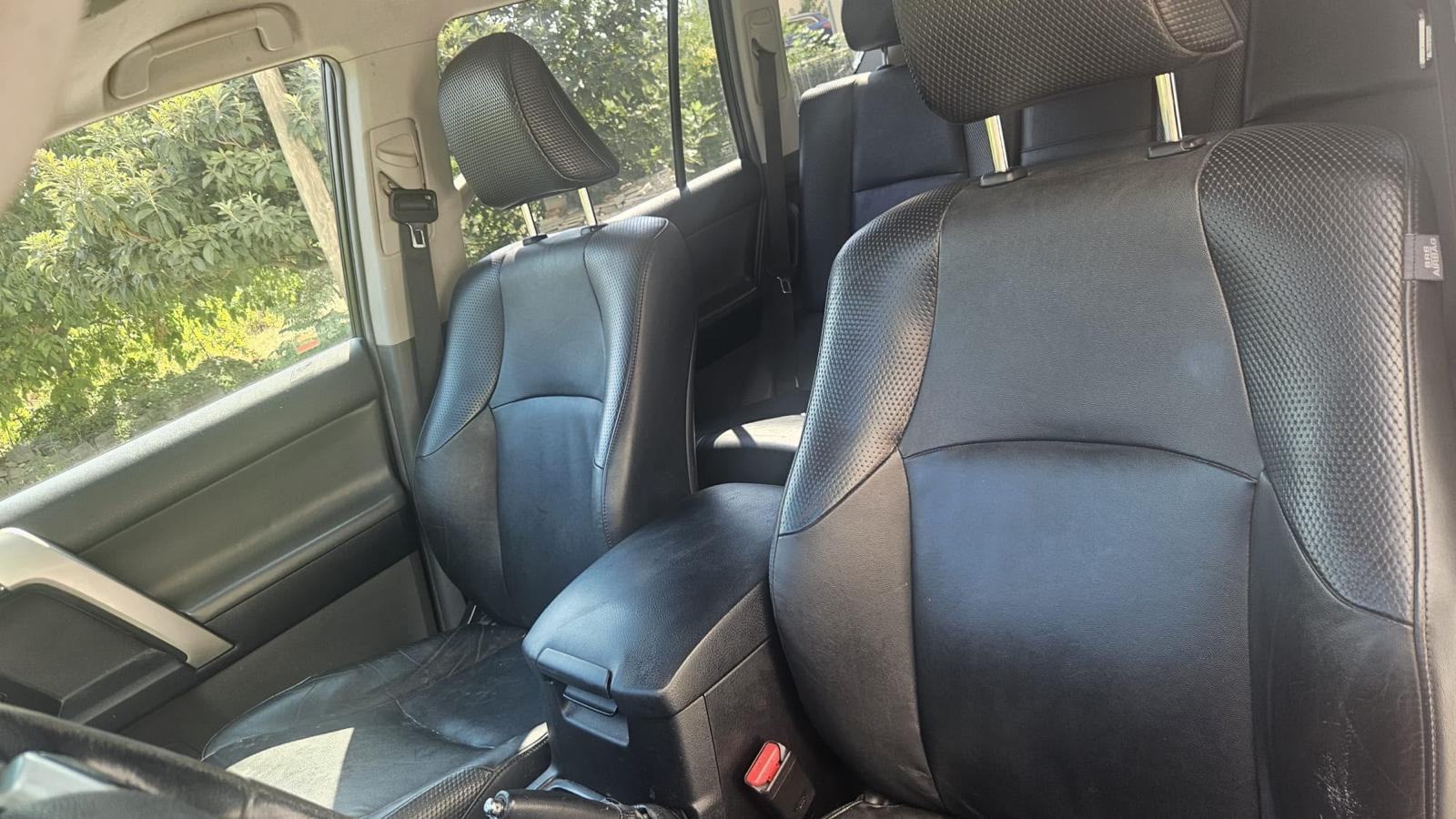 Toyota Land Cruiser 3,0 D-4D 60th, fotografija 4