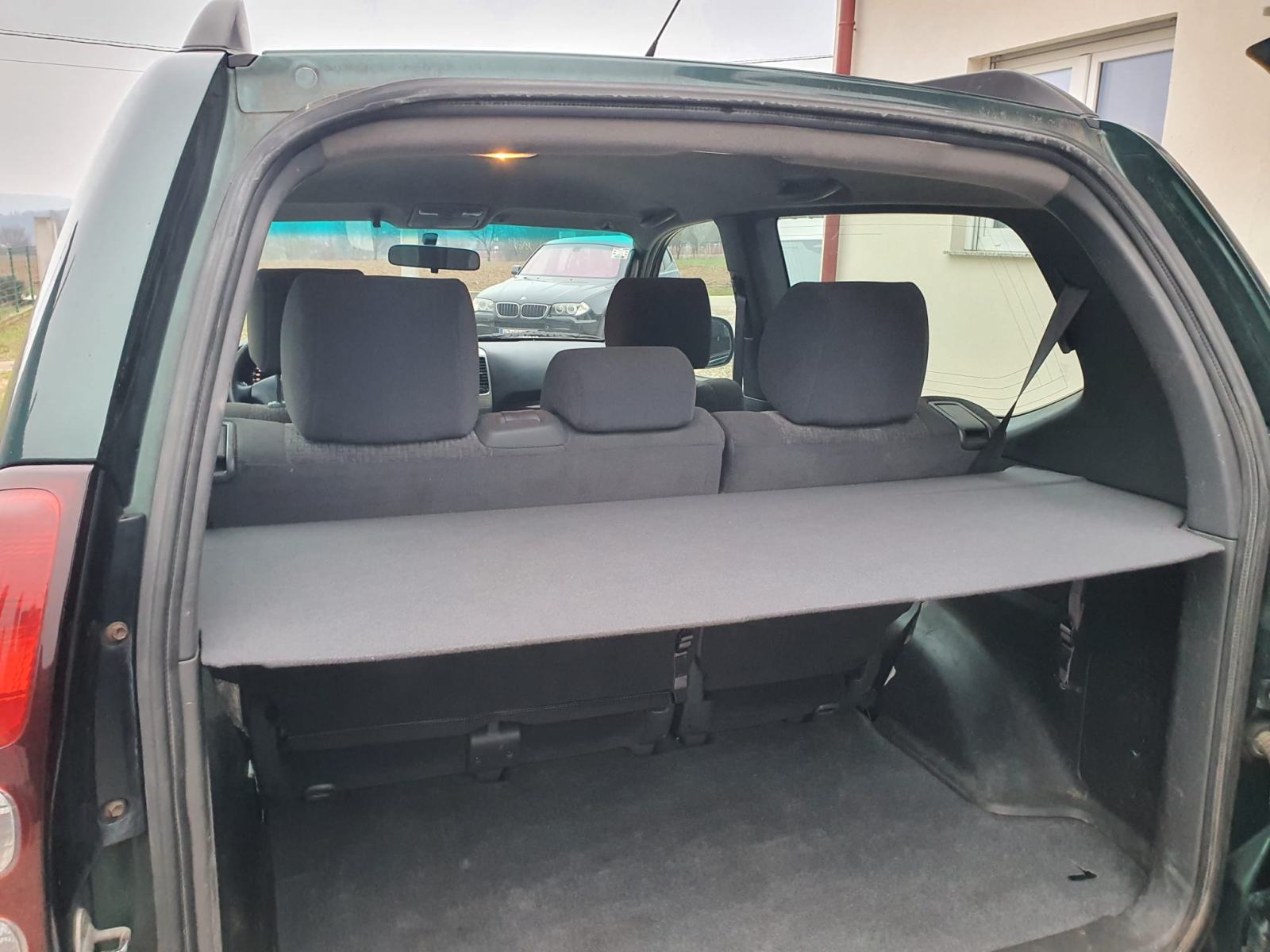 Toyota Land Cruiser 3,0 D-4D automatik, fotografija 11