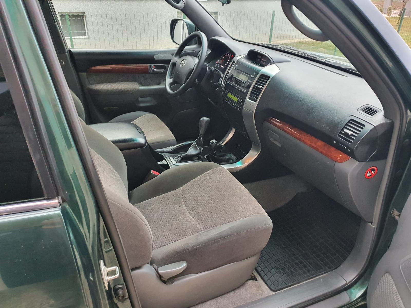 Toyota Land Cruiser 3,0 D-4D automatik, fotografija 12