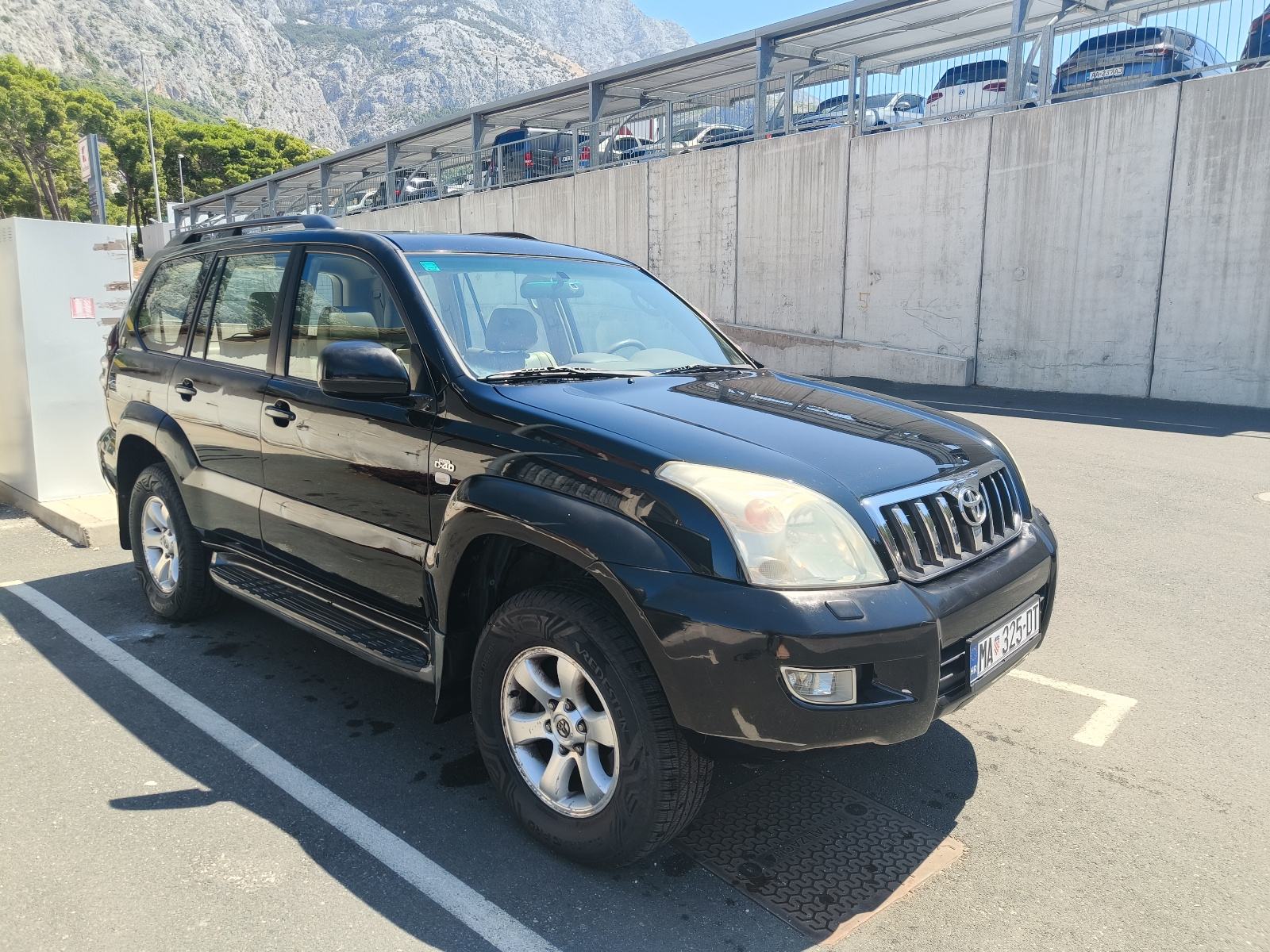 Toyota Land Cruiser 3,0 D-4D Executive, fotografija 6