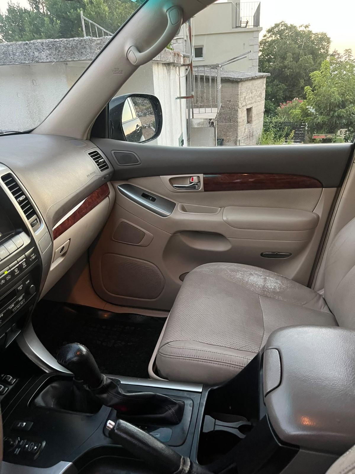 Toyota Land Cruiser 3,0 D-4D Executive, fotografija 9