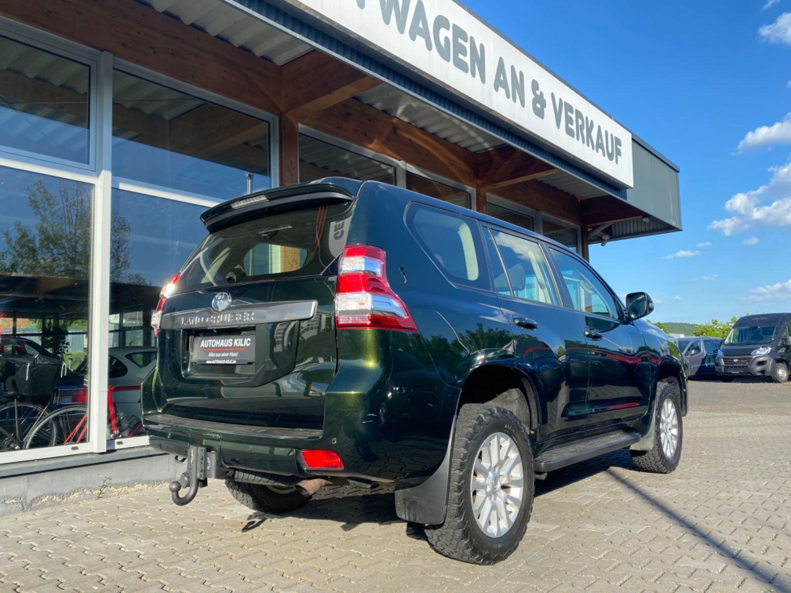 Toyota Land Cruiser 3,0 D-4D KAMERA POTPUNA SERVISNA POVIJEST, fotografija 18