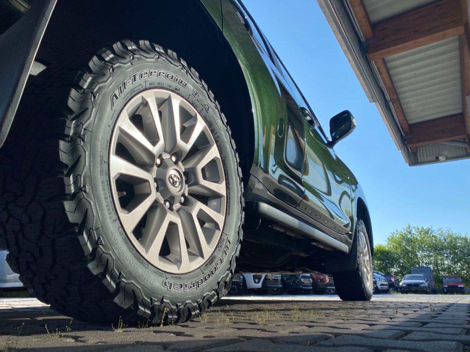 Toyota Land Cruiser 3,0 D-4D KAMERA POTPUNA SERVISNA POVIJEST, fotografija 3