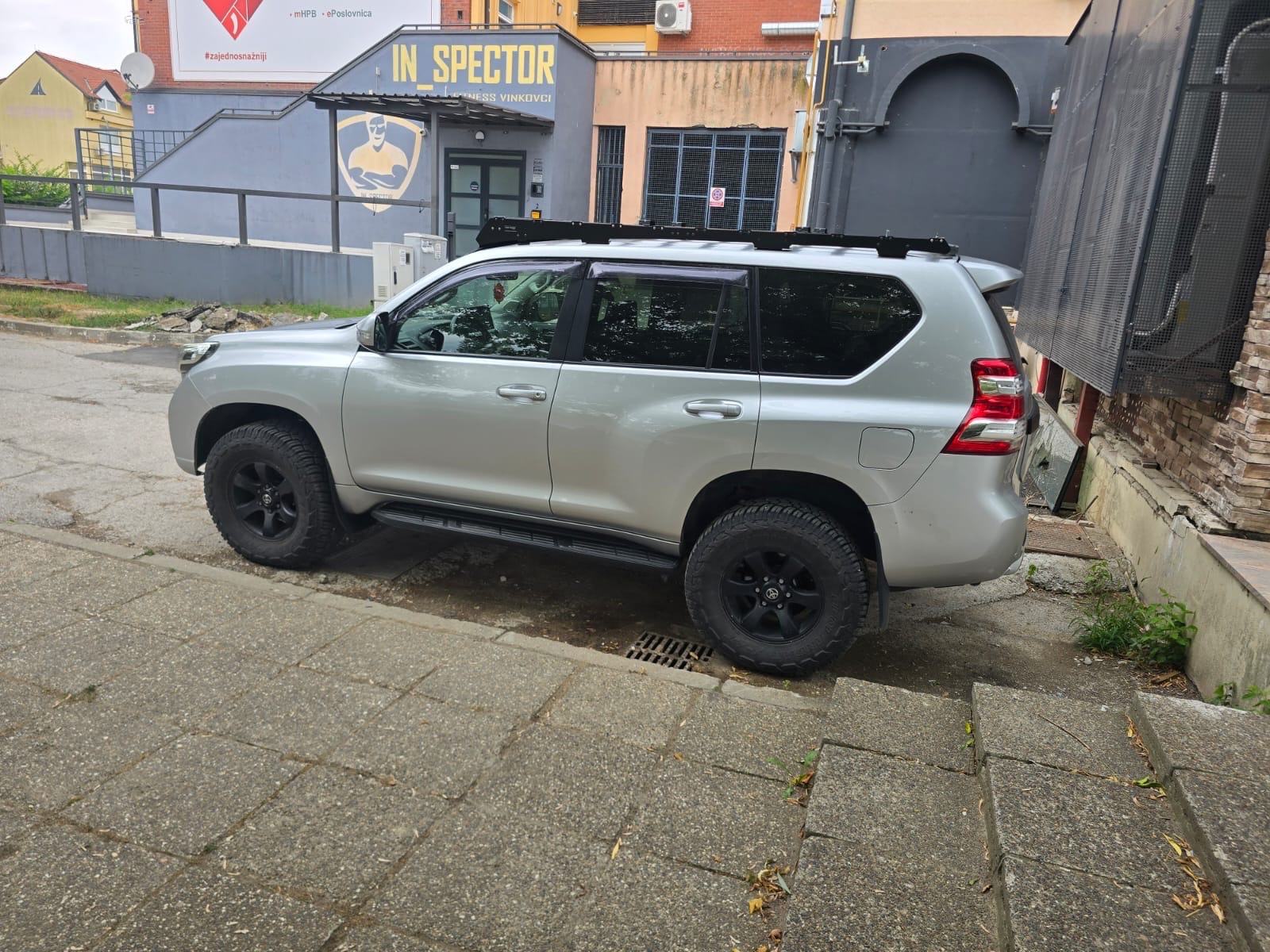 Toyota Land Cruiser 3,0 D-4D, fotografija 9