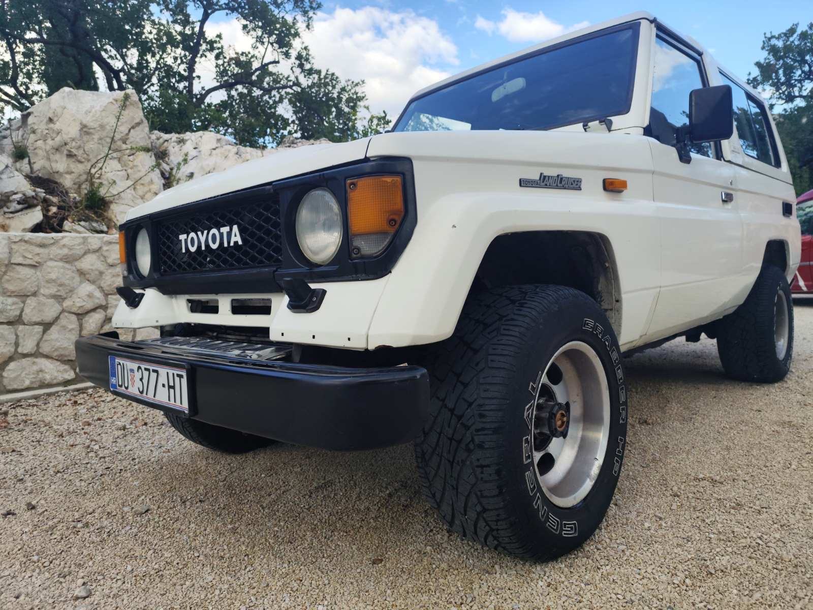 Toyota Land Cruiser J7 Kaufen