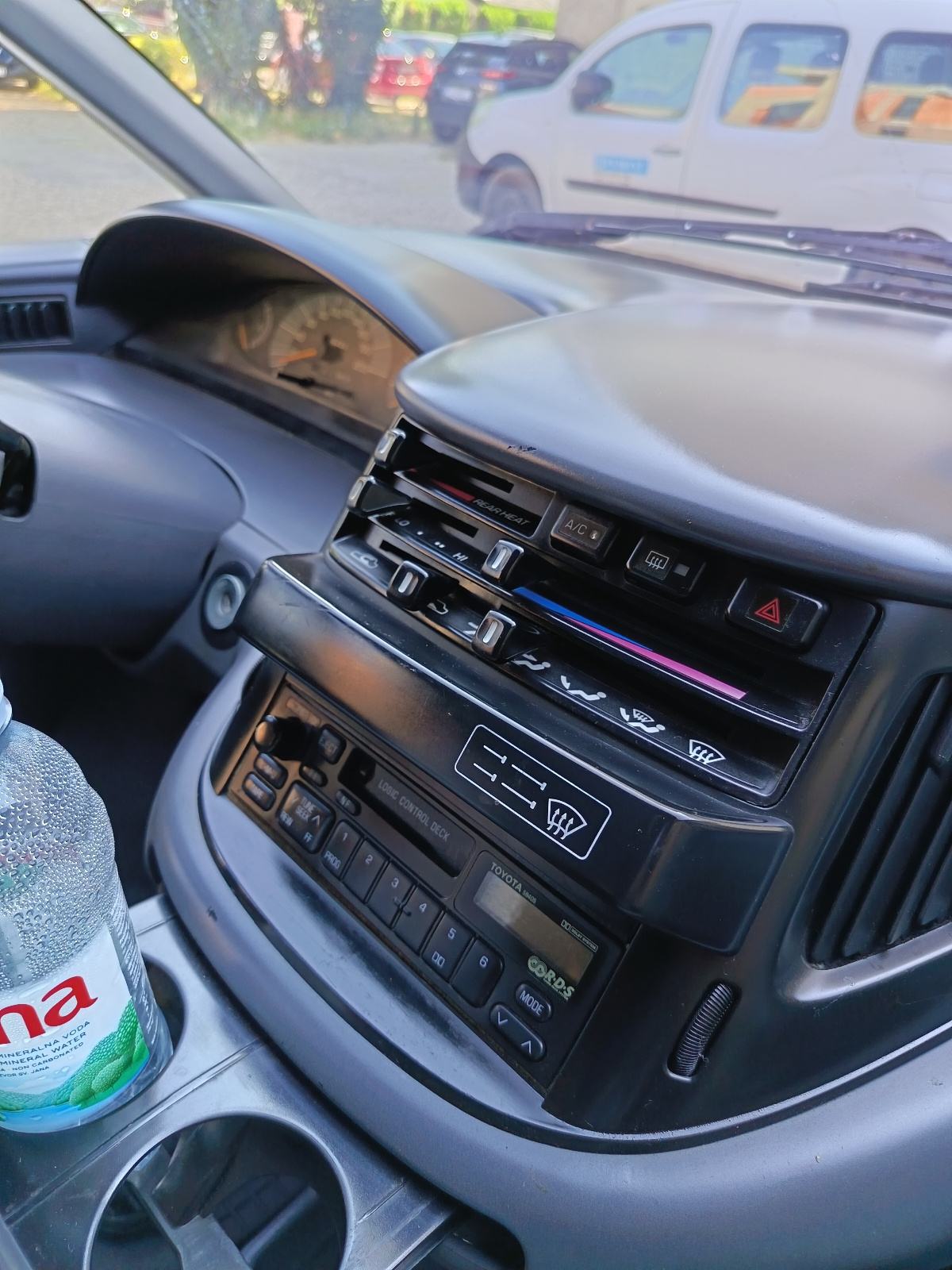 Toyota Previa XE 2.4 16V, fotografija 8